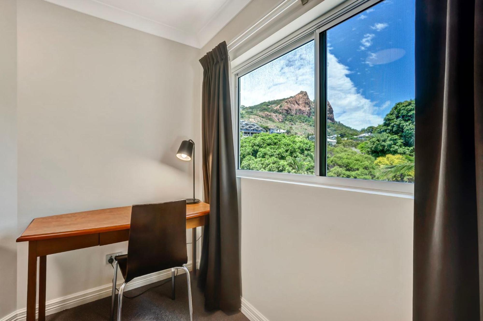 City Oasis Inn Townsville, Surestay Collection By BW Kültér fotó