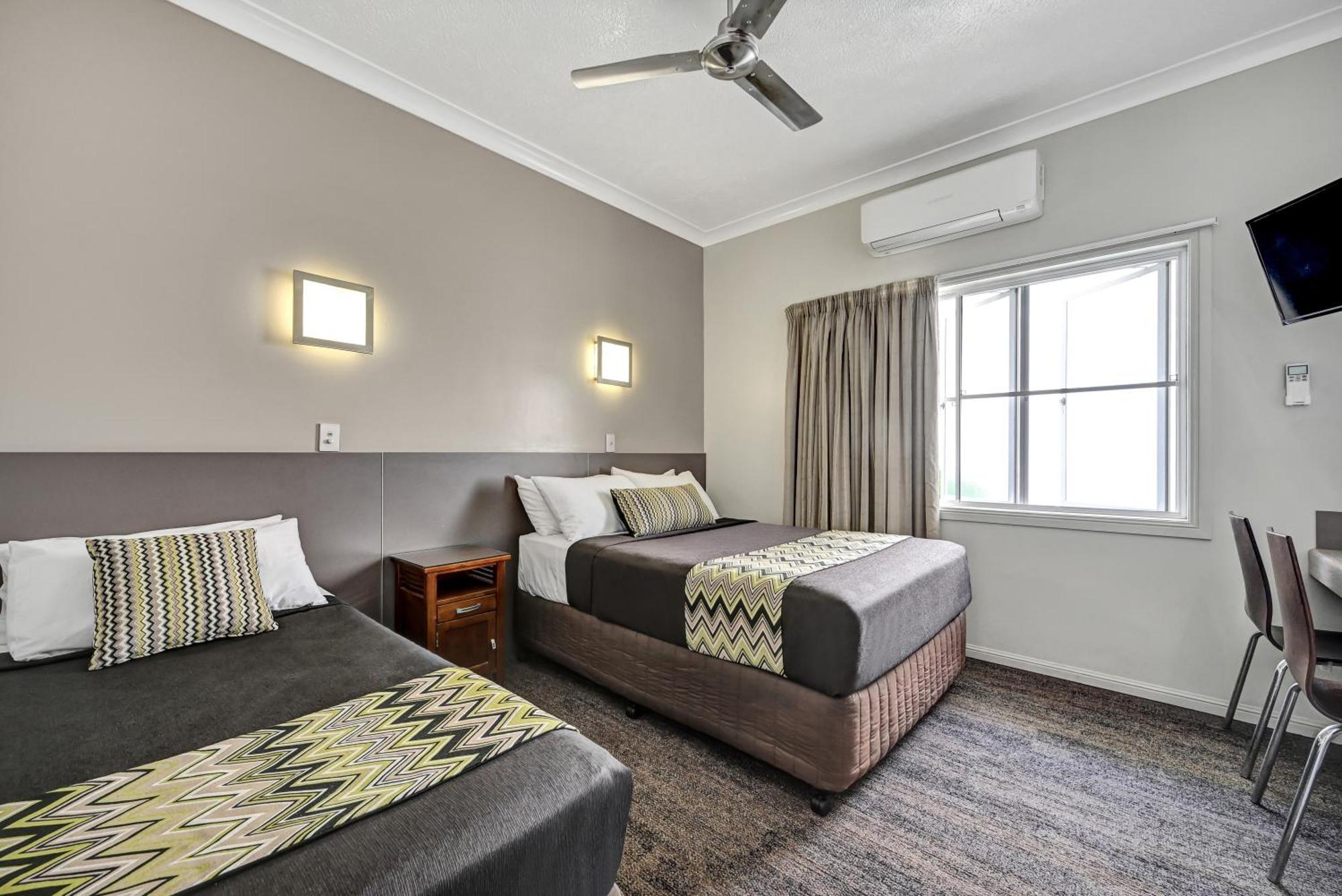 City Oasis Inn Townsville, Surestay Collection By BW Kültér fotó